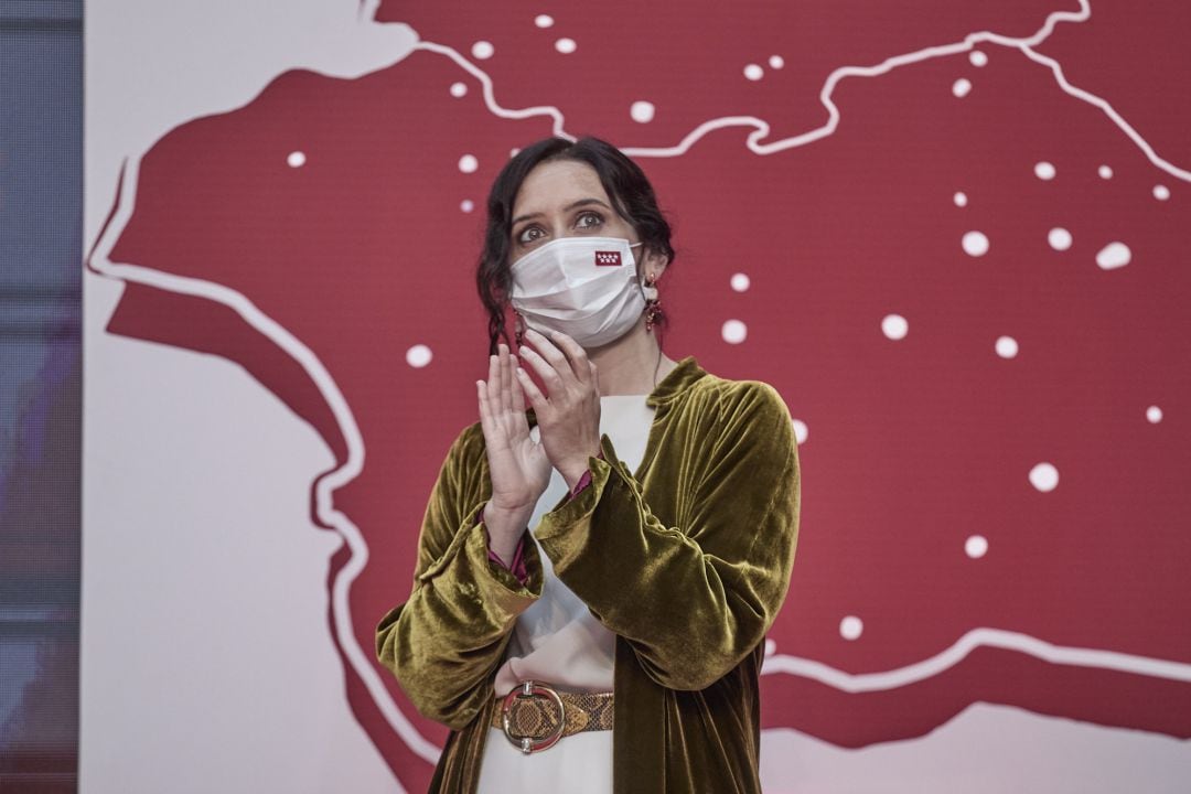 La presidenta de la Comunidad de Madrid, Isabel Díaz Ayuso, durante la ceremonia de imposición de Medallas de la Comunidad de Madrid y condecoraciones de la Orden del Dos de Mayo