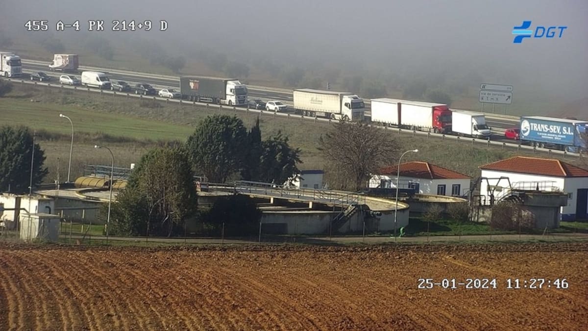 Tráfico valora si el tramo del accidente múltiple en Santa Cruz de Mudela puede convertirse en punto negro
