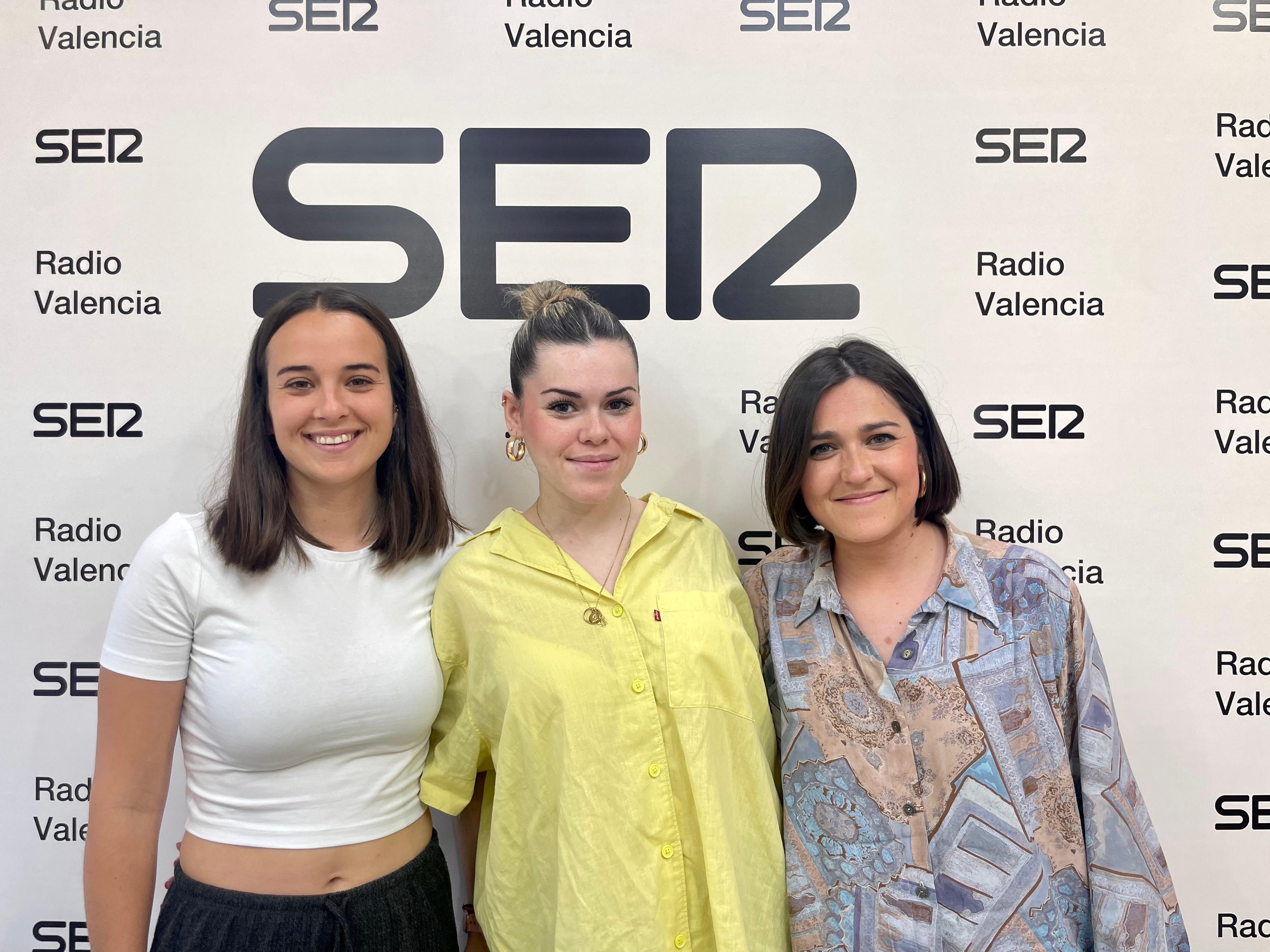 Marta García, Mar Real y Alba Real, integrantes del grupo valenciano Bèrnia.