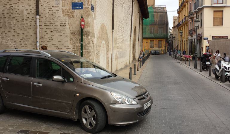 Intersección de la Calle Salvador y Almudí, que serán peatonales