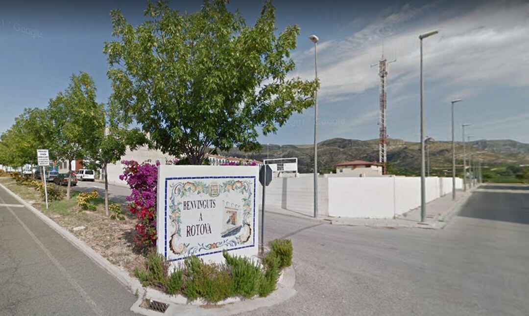 Entrada al municipio de Ròtova 