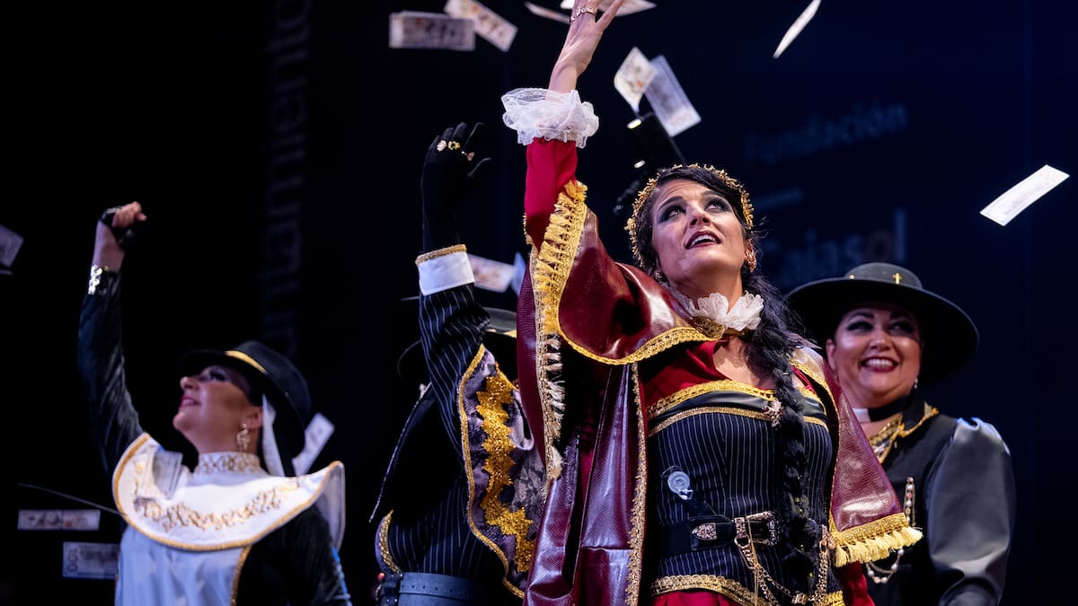 Crónica de la séptima sesión de Preliminares del COAC 2026: 'La Camorra' de Marta Ortiz y 'Los latin king (de la calle paskin)' imponen su mafia carnavalera en el octavo día de concurso