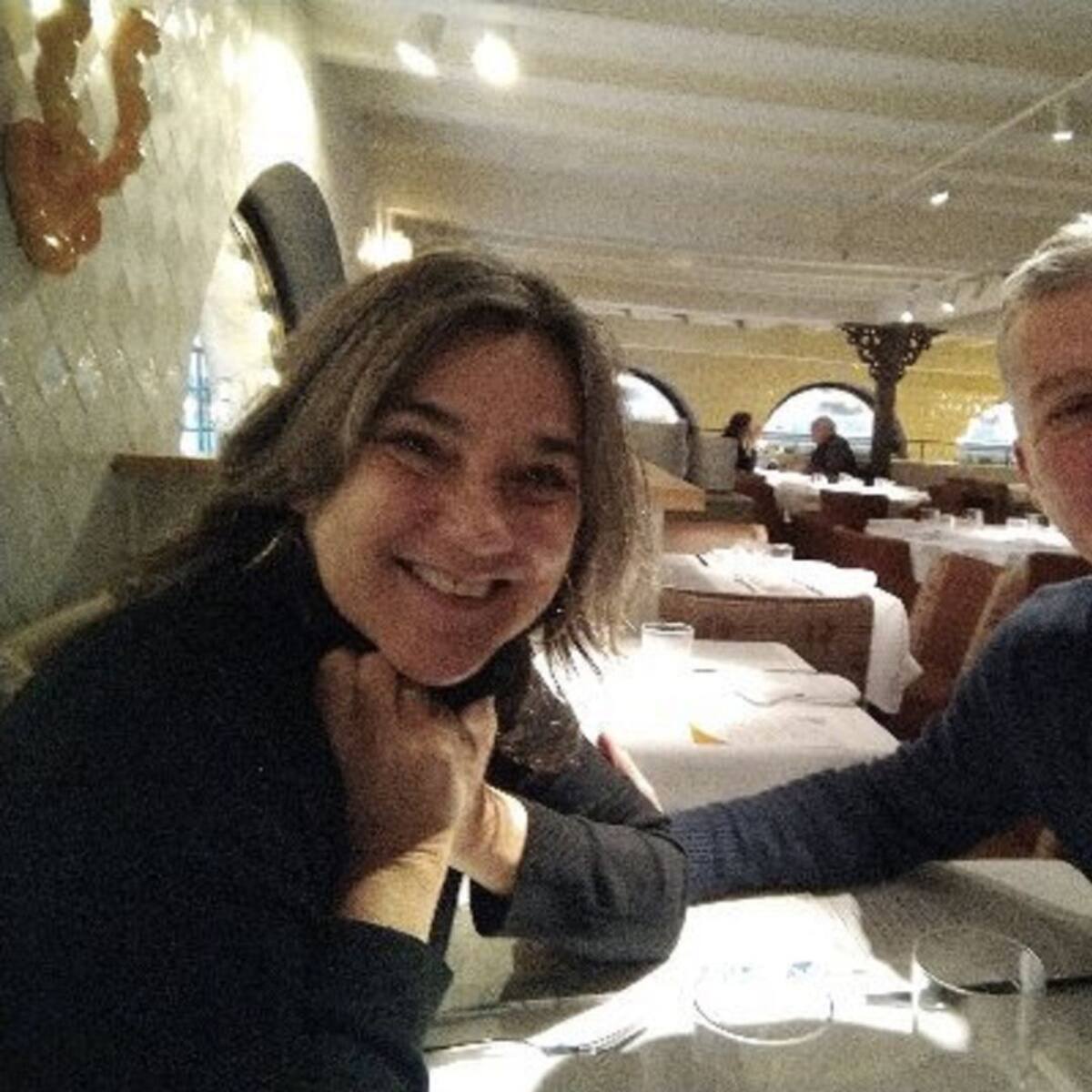 La periodista Lourdes Duran publica 'Contra el olvido', una crónica sobre el cambio que ha sufrido el mundo