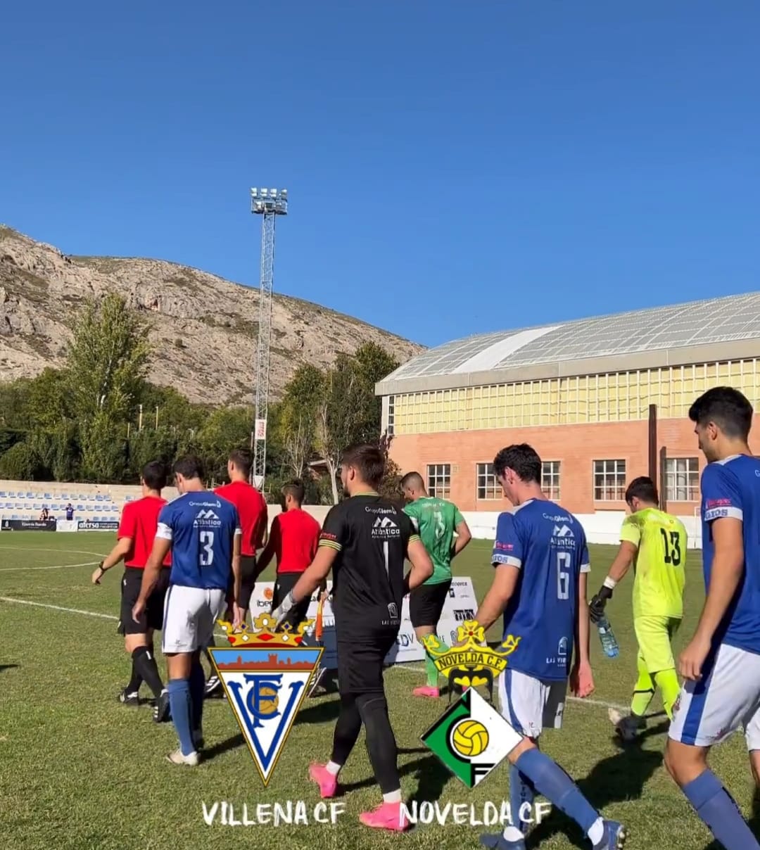 El Villena CF sale al campo