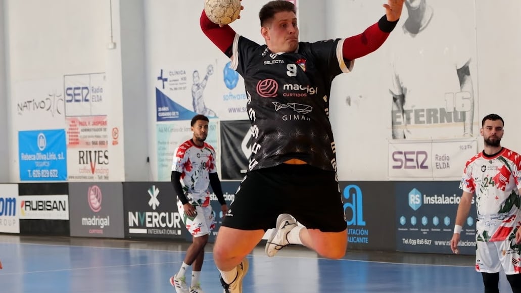 El Bm. Elda - C.E.E. no debe perder en Castellón