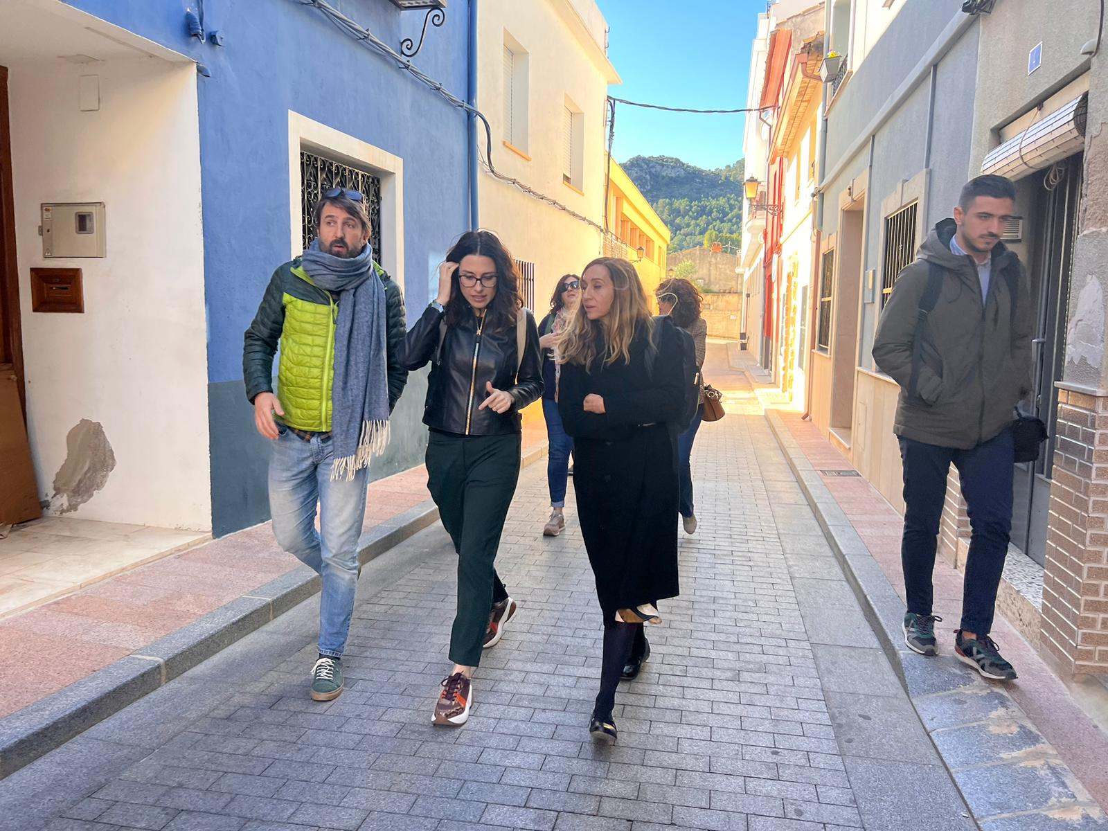 Visita de las conselleras Aitana Mas e Isaura Navarro a Orba.