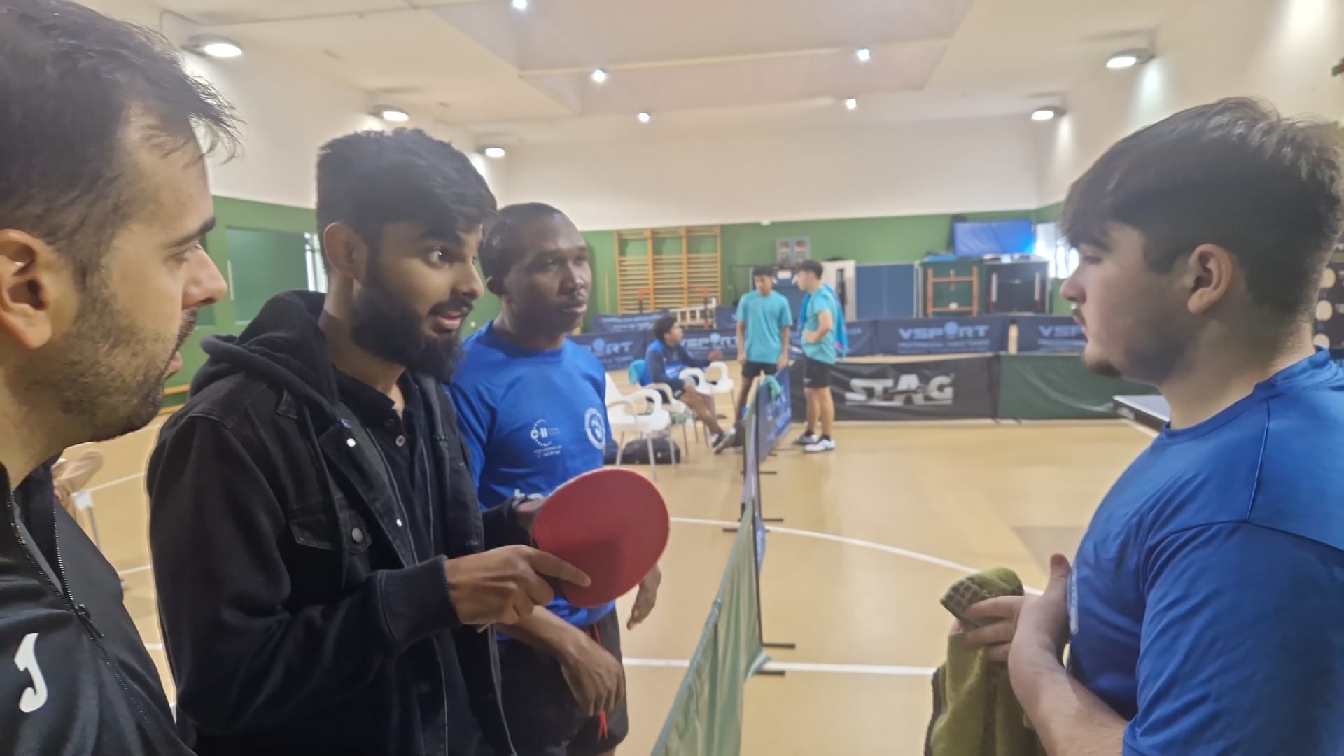 José Manuel Caro, Pakesh y Ahmed hablan con Nico