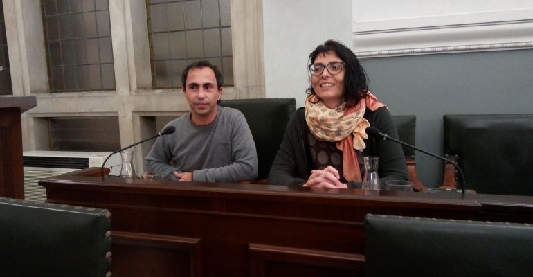 David Vidal, acompanyat de la que serà nova portaveu del grup municipal, Marta Llorens.