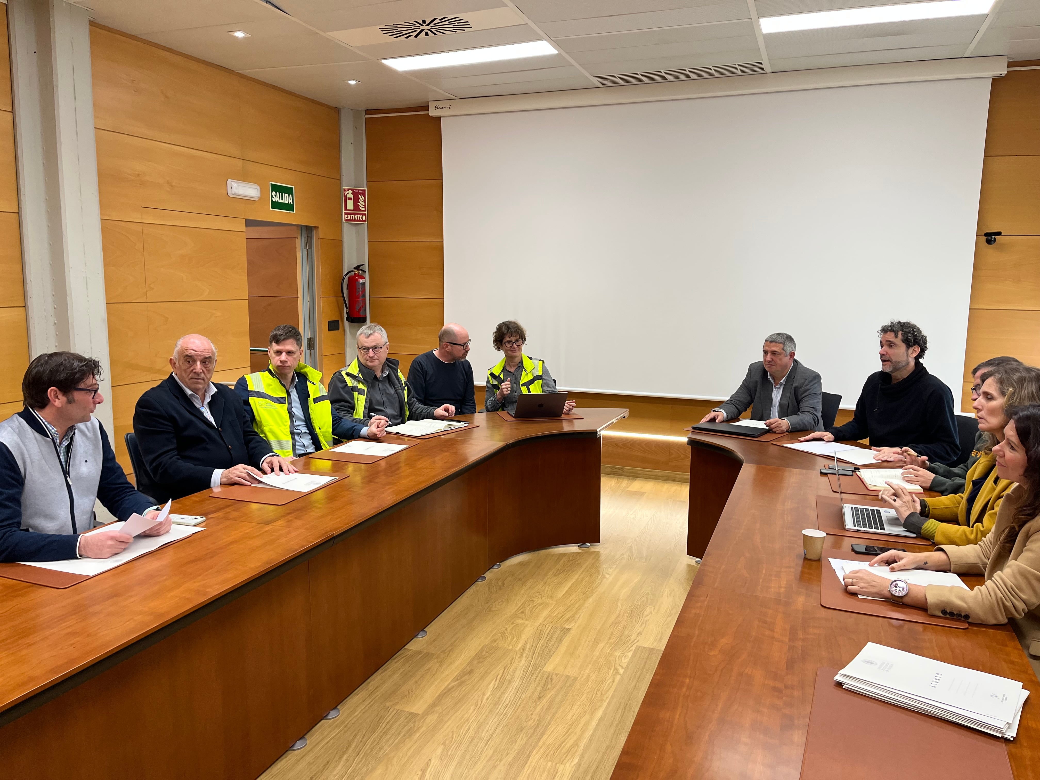 Expertos y expertas en gestión de residuos debaten en la UPV sobre cómo trabajar tras la DANA.