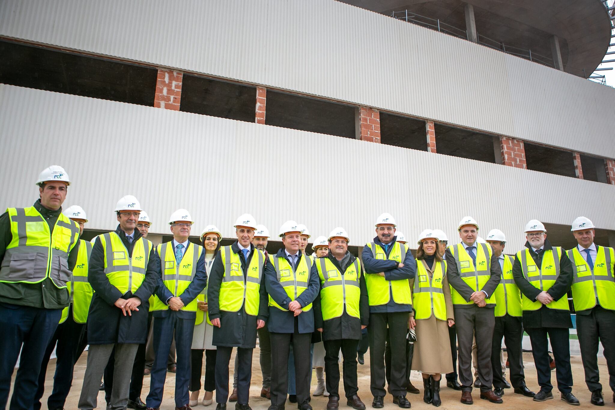 Page visita las obras del nuevo hospital de Puertollano