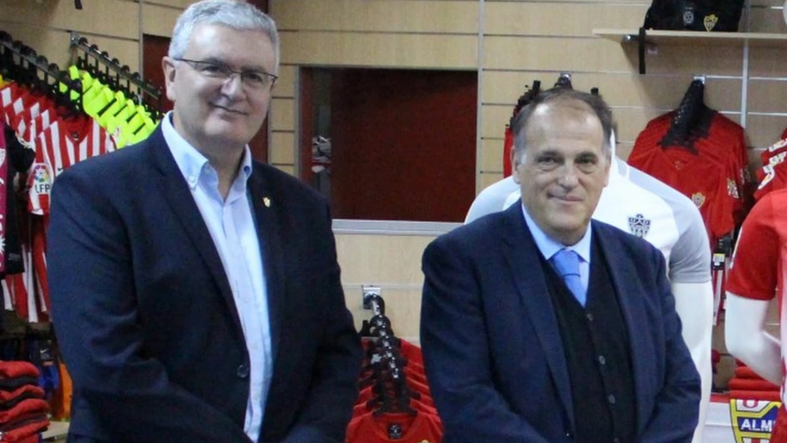 Javier Tebas en su última visita al Almería.