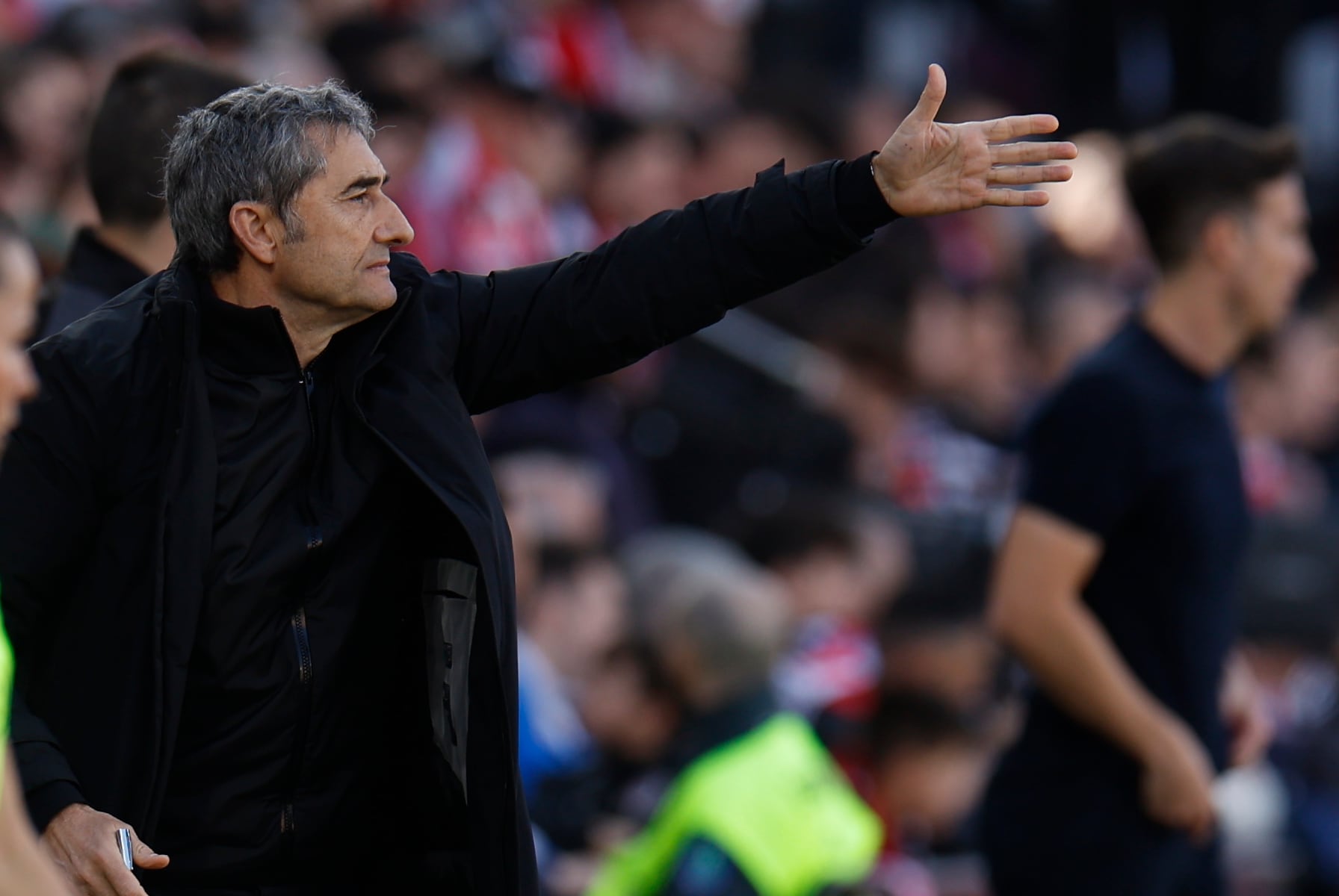 Valverde avisa en la víspera del derbi: “No hay nada decidido, aunque ellos tengan ventaja”
