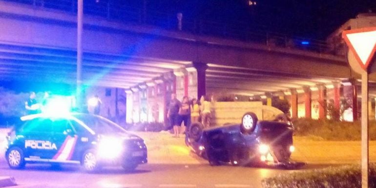 Vehículo accidentado en la noche de ayer