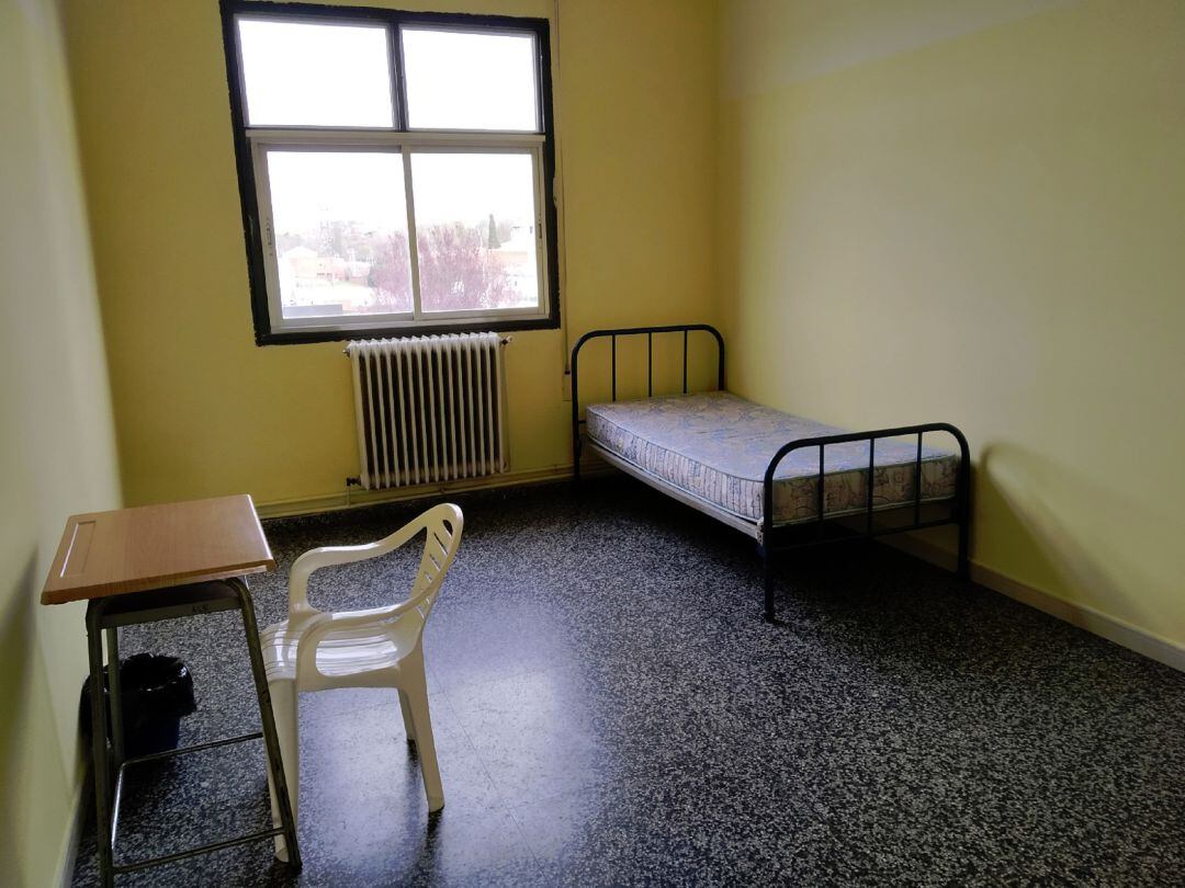 Habitación del albergue habilitado en el Seminario Menor Diocesano de Palencia