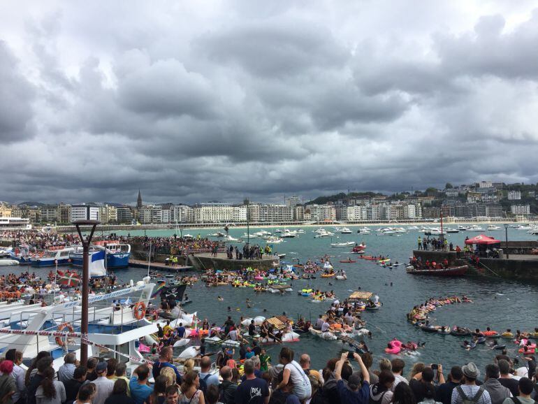 El Puerto de San Sebastián se queda pequeño para el Abordaia Pirata 2018. 