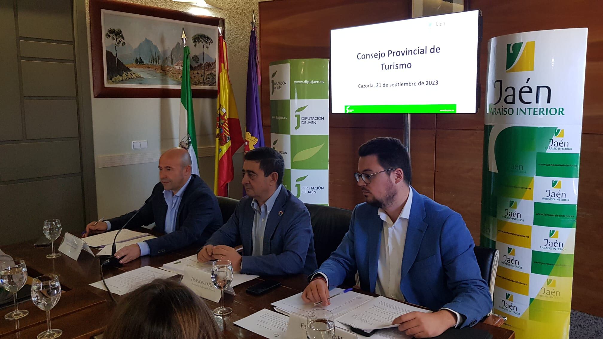 Francisco Reyes preside el Consejo Provincial de Turismo celebrado en Cazorla