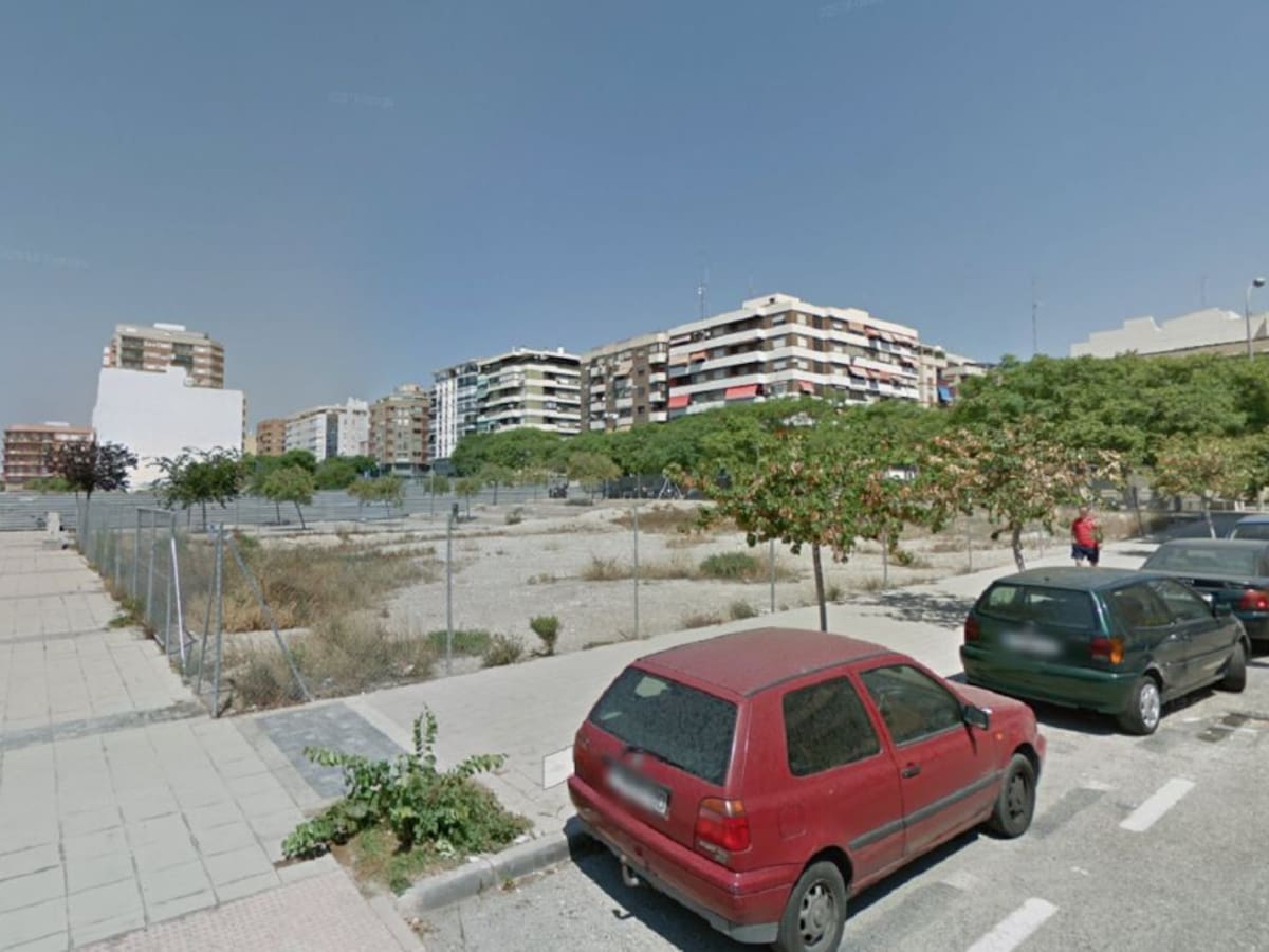 El PSOE denuncia que Barcala ha dejado perder cuatro millones de euros en ayudas de la Generalitat para vivienda pública