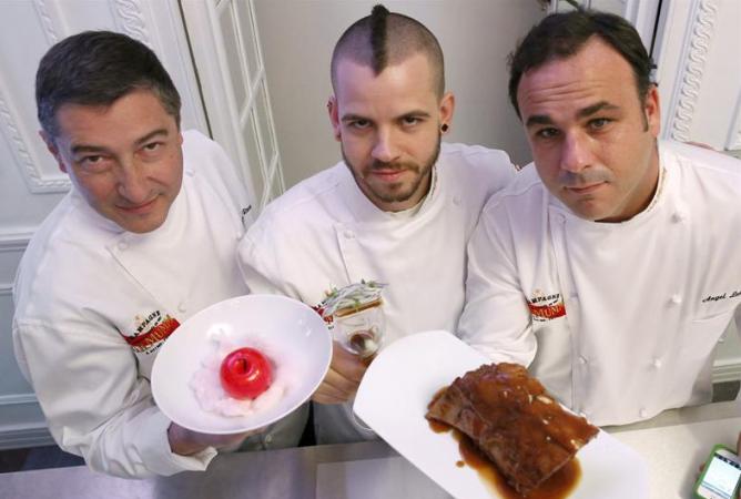 Tres grandes de la gastronomía española de vanguardia, Joan Roca, David Muñoz y Ángel León, han reinterpretado este martes en Madrid los menús ideados por otros tres grandes de la cocina clásica: François Vatel, Auguste Escoffier y Antonin Carême.