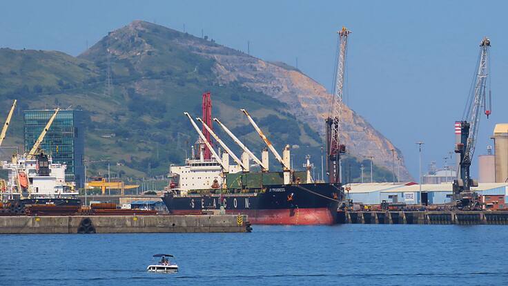 Getxo y Santurtzi, en contra de la instalación de Sader y Profersa en el Puerto de Bilbao