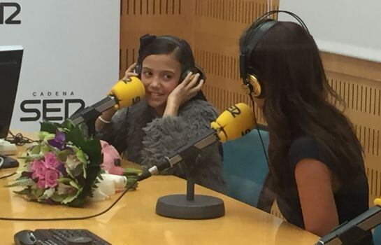 Las nuevas Falleras Mayores visitan Radio Valencia