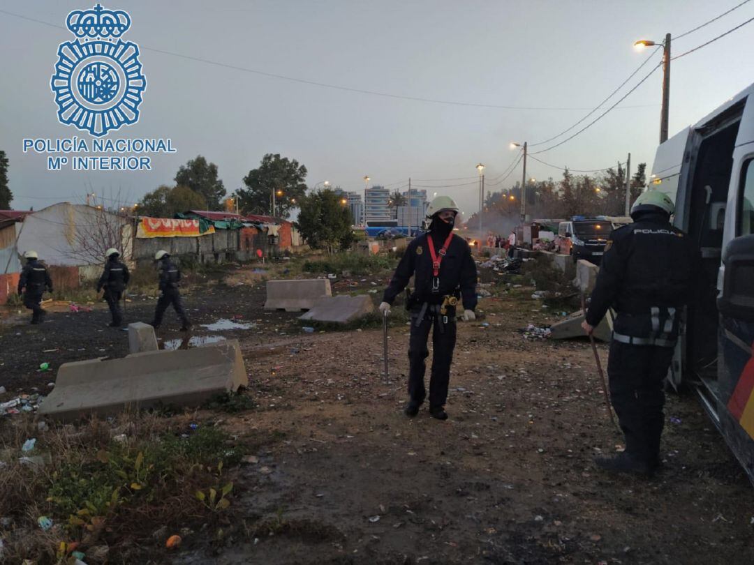 Operación desplegada en el asentamiento de El Vacie.