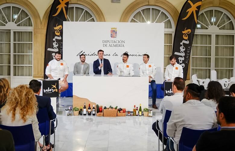 Presentación de Almería Gastronómica.
La Diputación Provincial de Almería convoca a los medios de comunicación a la presentación a la presentación de la Asociación Almería Gastronómica.
En la presentación intervendrá el presidente de Diputación Provincial, Javier A. García, así como el presidente de la entidad, el chef Rafa Rodríguez, que estarán acompañados por otros chefs que conforman la Asociación y el diputado provincial de Promoción Agroalimentaria, Carlos Sánchez.