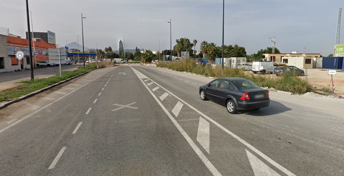 Tramo de la carretera que se va a ampliar en Sanxo Llop.