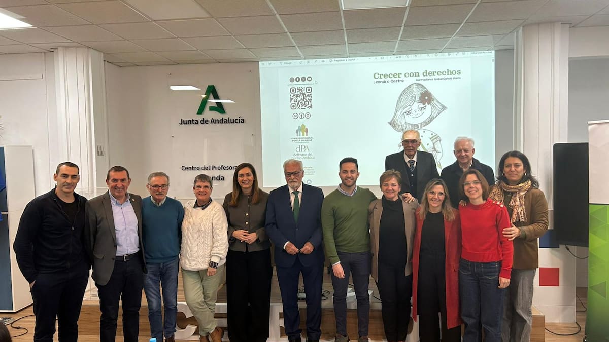 El Defensor de la Infancia presenta en Ronda el libro "Crecer con derechos"