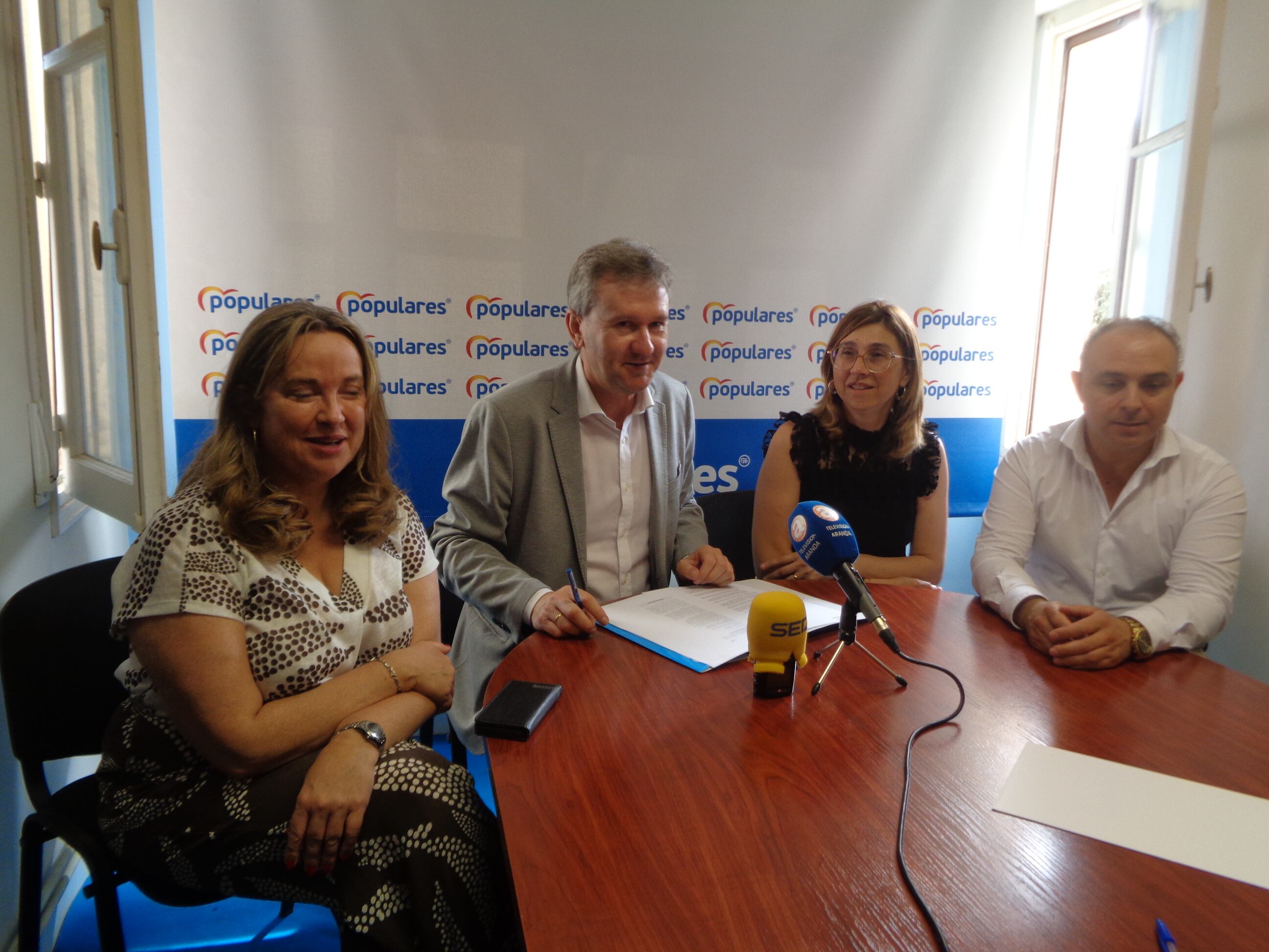 Imagen de archivo de la rueda de prensa del pasado viernes de los senadores burgaleses populares