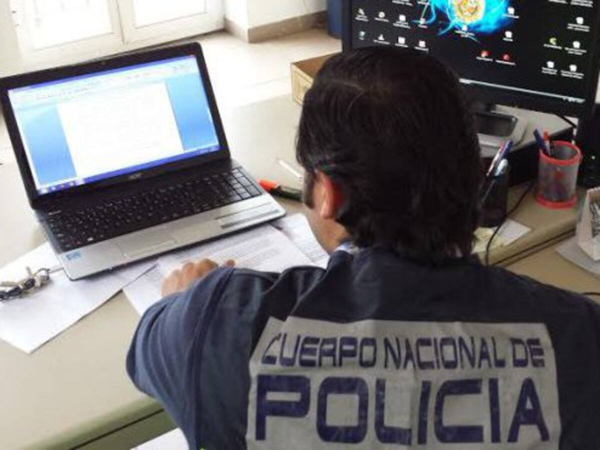 Detenido en Xàtiva por colgar fotos íntimas de su expareja en Internet