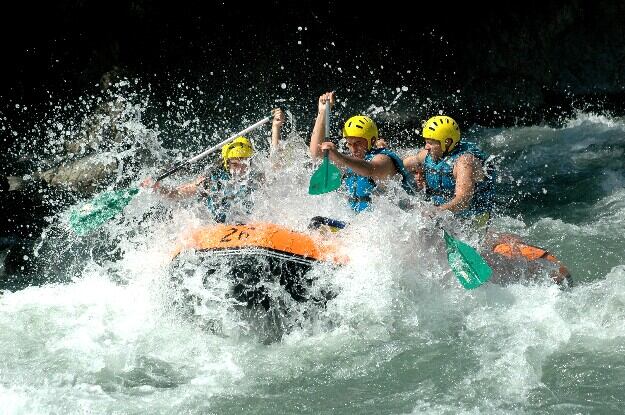 El rafting es una de las actividades diferenciales en el territorio