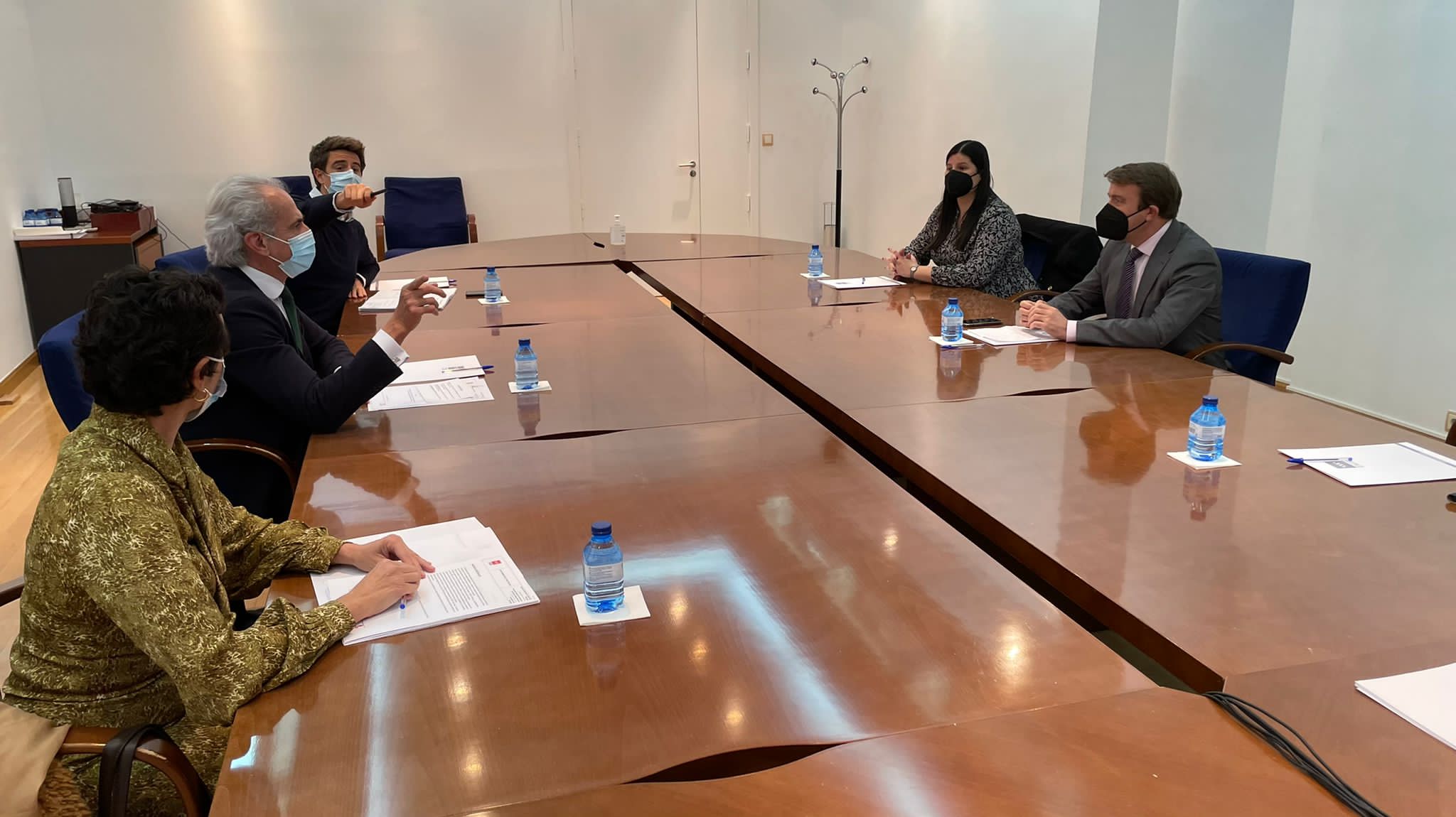 Reunión entre el Ayuntamiento de Tres Cantos y la Consejería de Sanidad