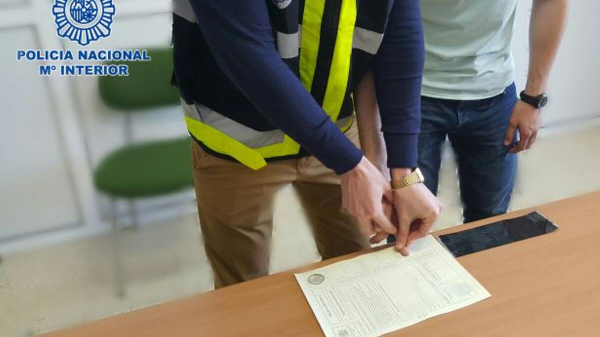 Detenidos siete jóvenes por agredir a varias personas