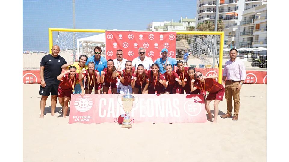 El Mazarrón Féminas se proclama vencedor del Campeonato de España Juvenil de Fútbol Playa