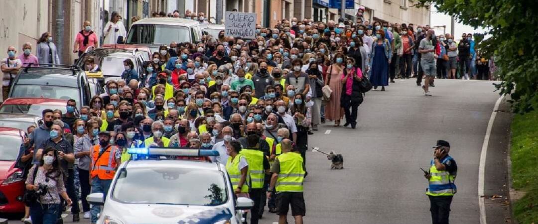 Manifestación en Os Mallos