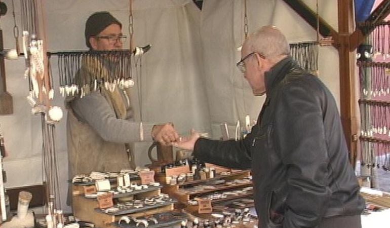 Una de las campañas será un mercado navideño con productos artesanos.