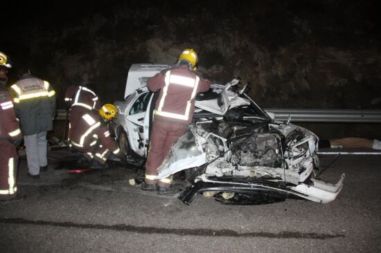 Un dels vehicles accidentats a Oliola aquesta Setmana Santa