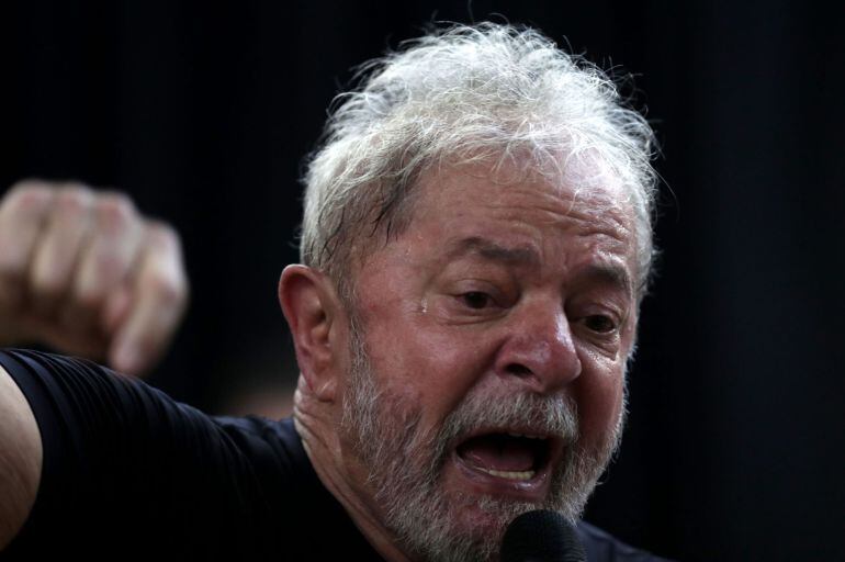 Fotografía de archivo del 16 de marzo de 2018 del expresidente brasileño Luiz Inácio Lula da Silva 