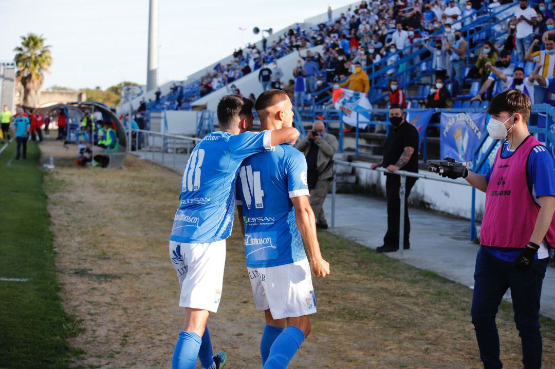 Aficionados en La Juventud el pasado domingo
