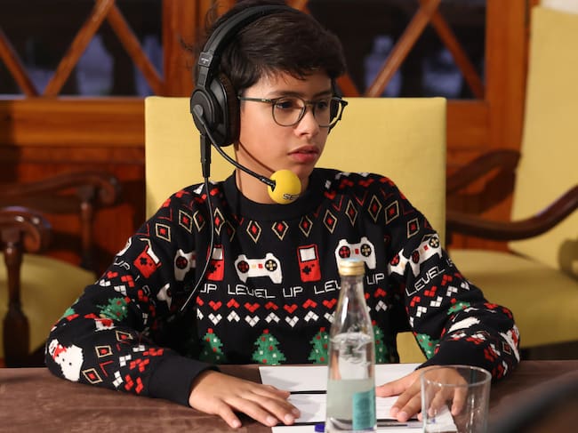 Imagen de la entrevista de siete niñas y niños de primaria a la presidenta Marga Prohens