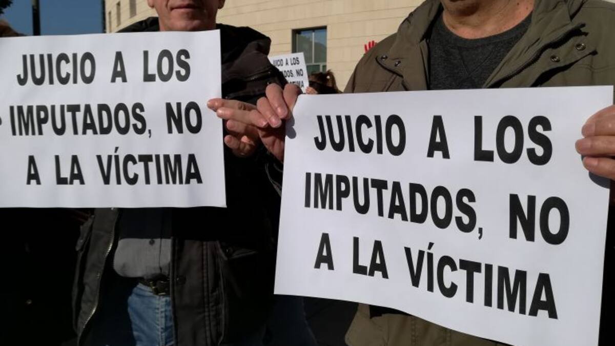 Pagar a detectives para seguir a la víctima, una "conducta difícilmente justificable"