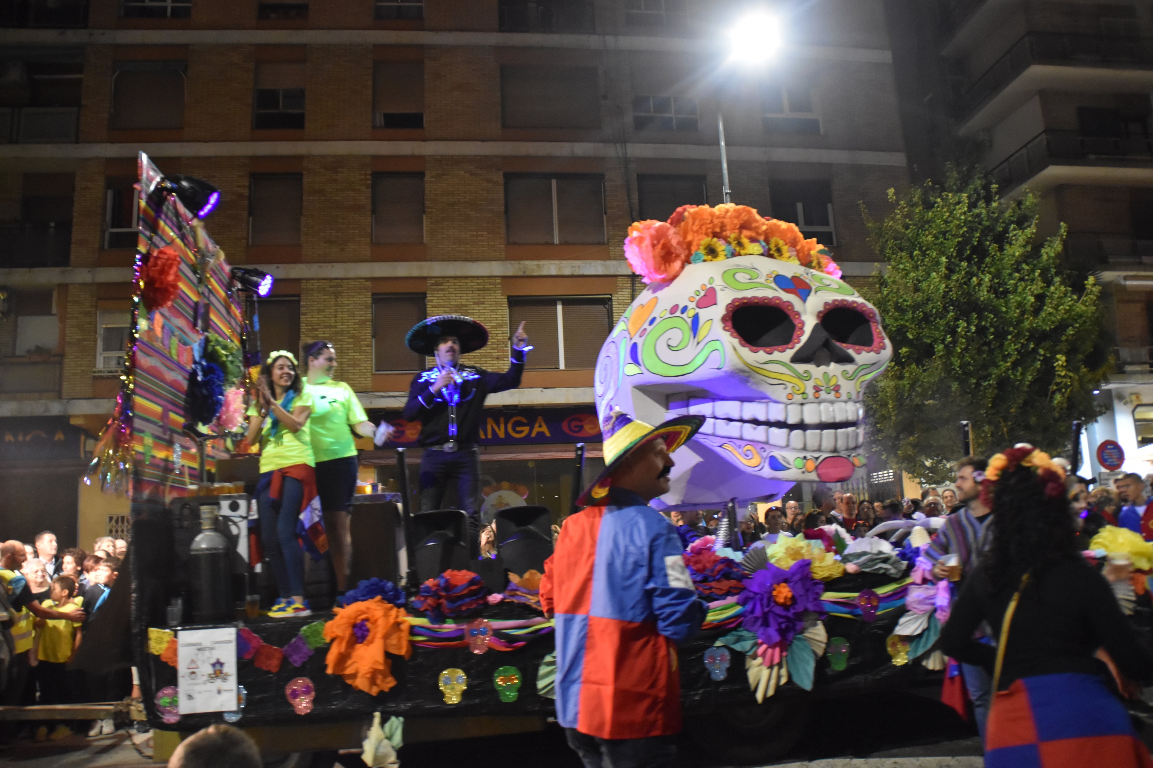 Carroza Viva México. Foto: Ayuntamiento de Monzón