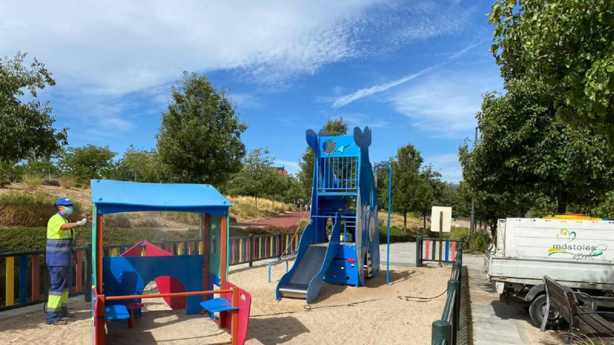 Móstoles reabre los parques infantiles y las zonas biosaludables