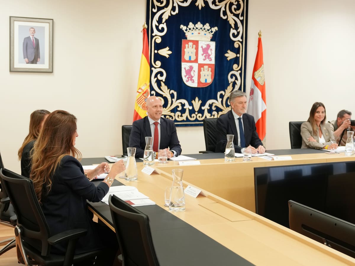 Vázquez espera la conformación del Grupo Mixto para convocar a los partidos y proponer candidato a la investidura