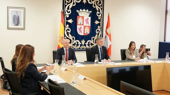 Primera reunión de la Mesa de las Cortes de Castilla y León de esta XII Legislatura