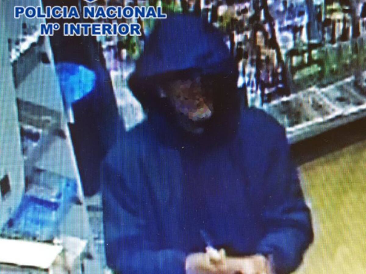 Roba en un estanco de la Gran Vía y es perseguido por un ciudadano hasta que es detenido