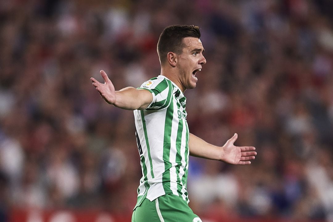 SEVILLE, SPAIN - APRIL 13: Giovani Lo Celso of Real Betis Balompie reacts during the La Liga match between Sevilla FC and Real Betis Balompie at Estadio Ramon Sanchez Pizjuan on April 13, 2019 in Seville, Spain. (Photo by Aitor Alcalde Colomer Getty Images)