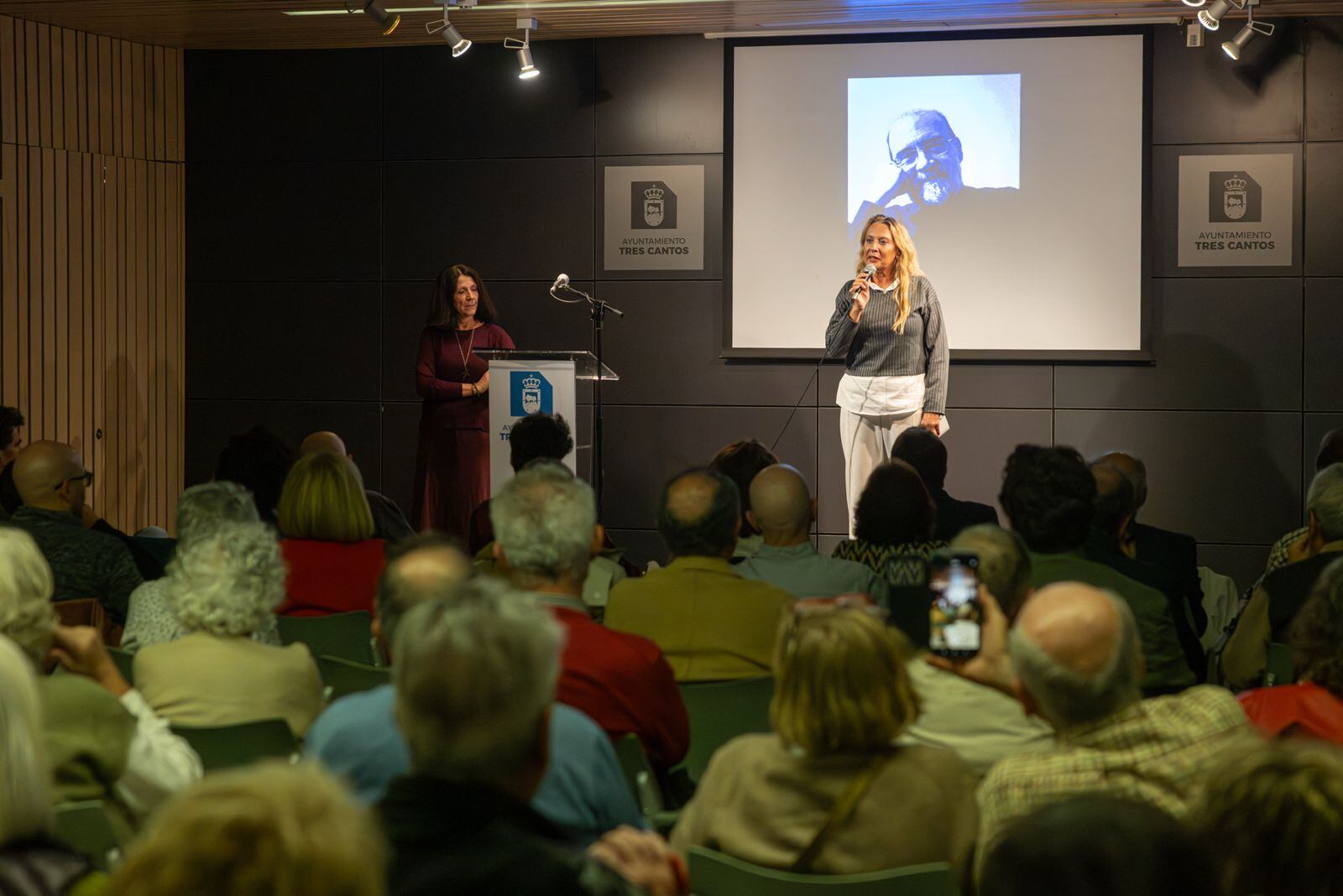 Acto en homenaje a Guillermo Galván en Tres Cantos