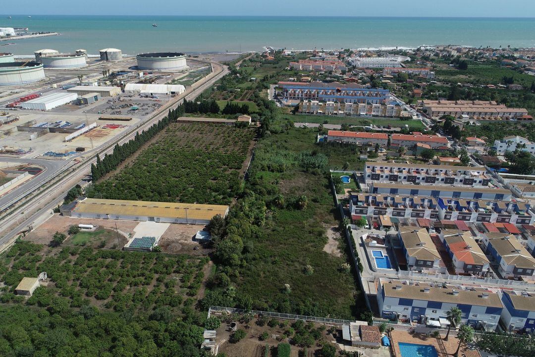 Área de la playa de Almassora junto al polígono del Serrallo
