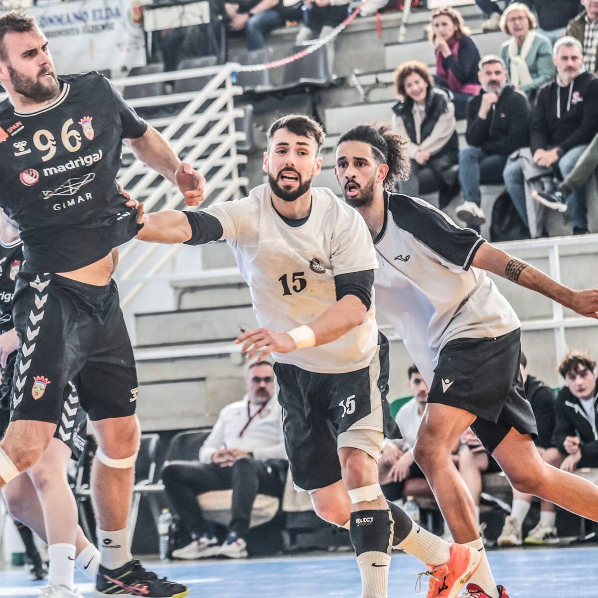 El Elda - C.E.E. visita a un Mislata que ha ido de menos a más (S. 18.00 h)